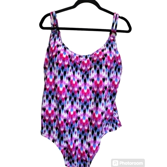 NWOT Catalina 3X Artsy One Piece Swimsuit - Picture 1 of 7